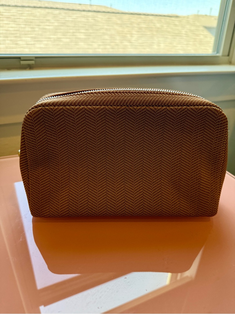Rothy’s The Universal Pouch in Amber Herringbone | NWOT 🤎 - Picture 3 of 9